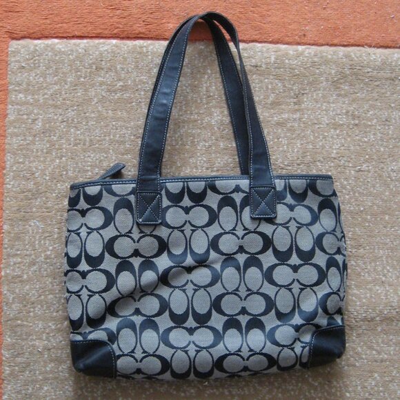 Authentic COACH Monogram Signature Shoulder Bag #6092, Black Gray - Picture 4 of 14